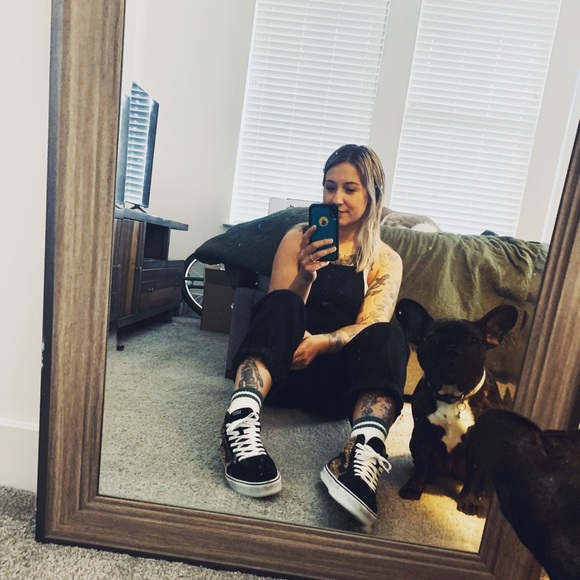 Meet your Posher, Kirsten - Picture 1 of 1